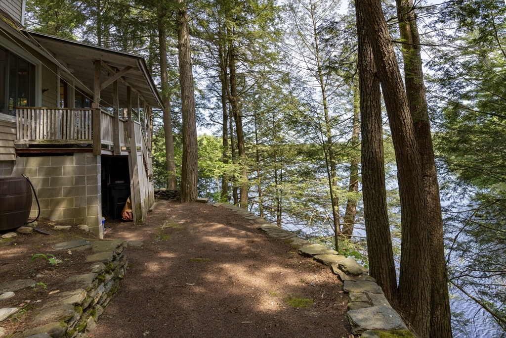 33 Farmhouse Rd