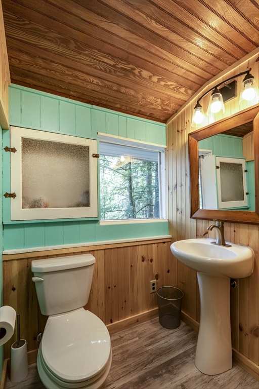 33 Farmhouse Rd