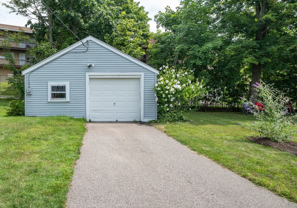 35 Grove St
