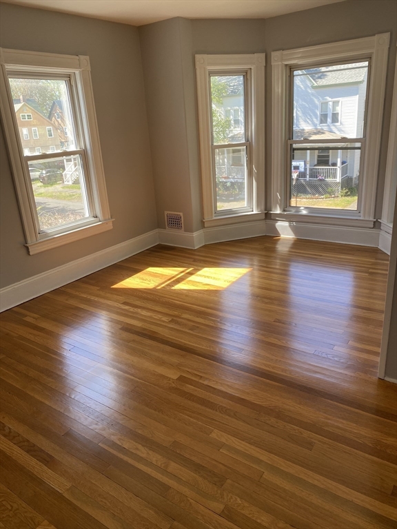 14 Woronoco Ave