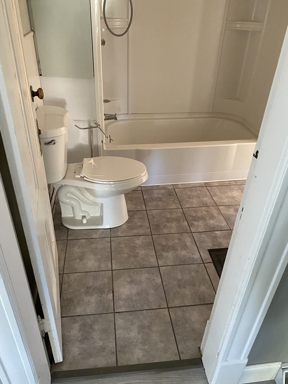 14 Woronoco Ave