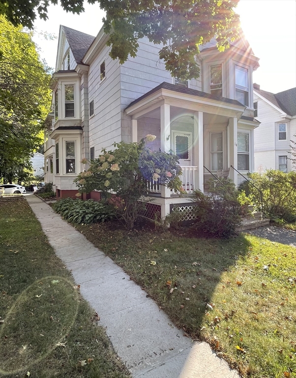 14 Woronoco Ave