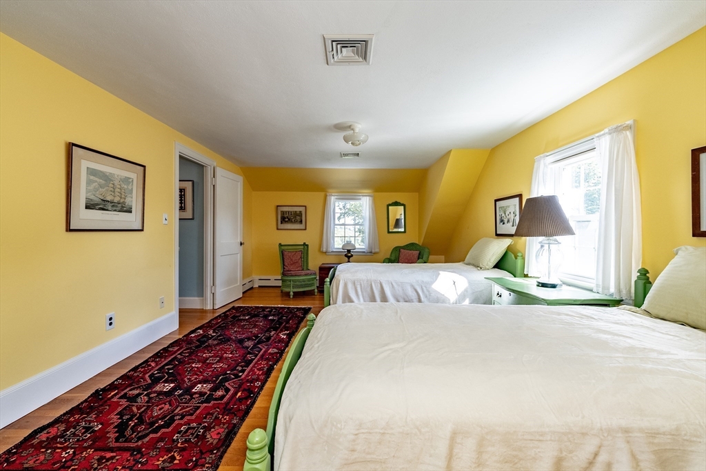 58 Pleasant St