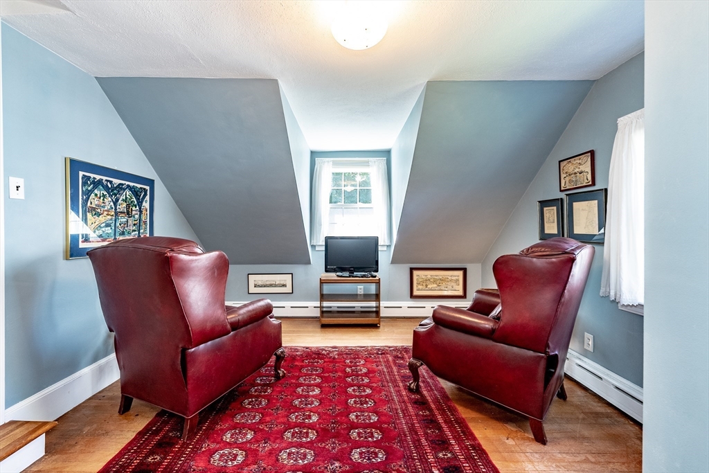 58 Pleasant St