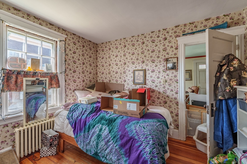 27 Fairview Ave