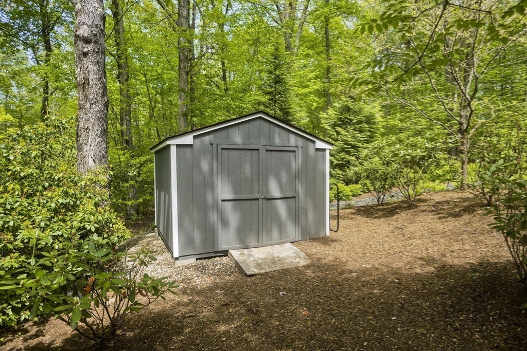21 Birch Ln