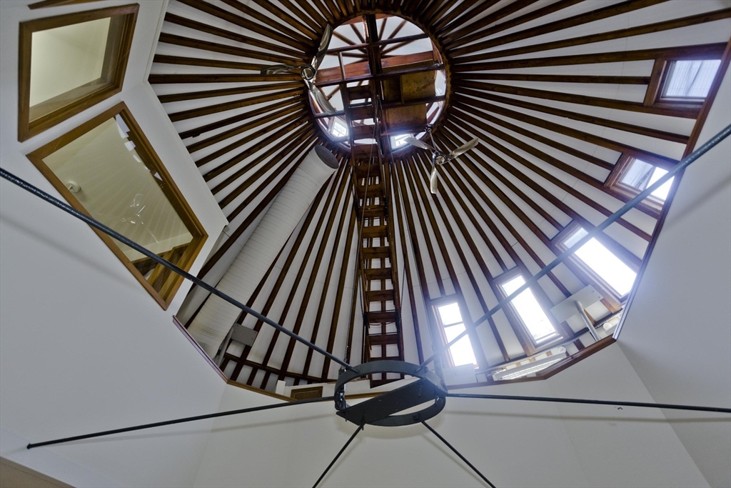 244 Main St, Northampton