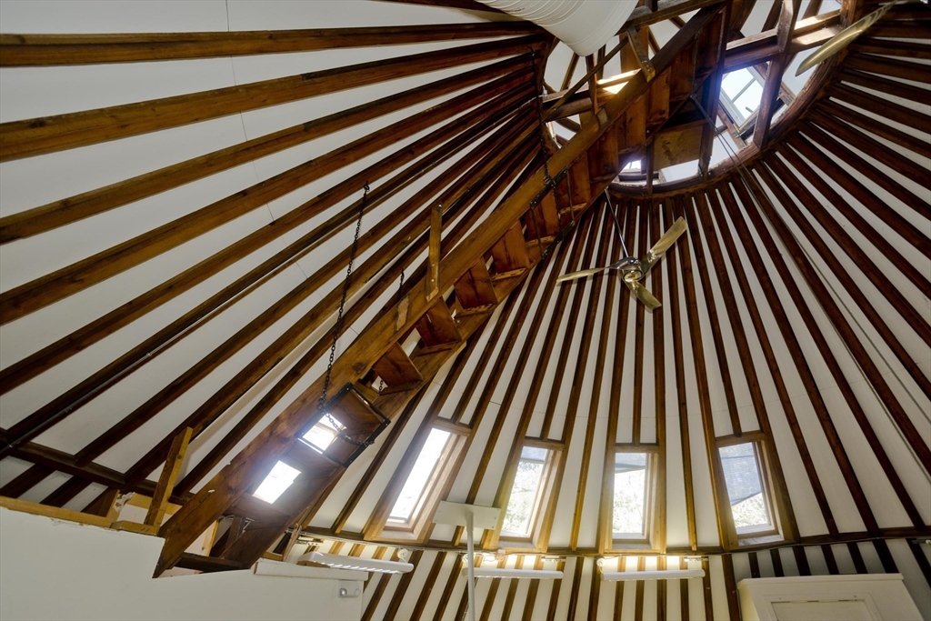 244 Main St, Northampton