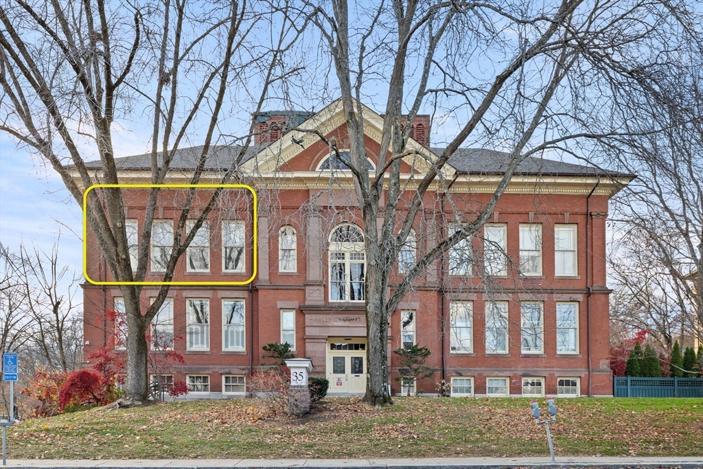 35 New South St # 307