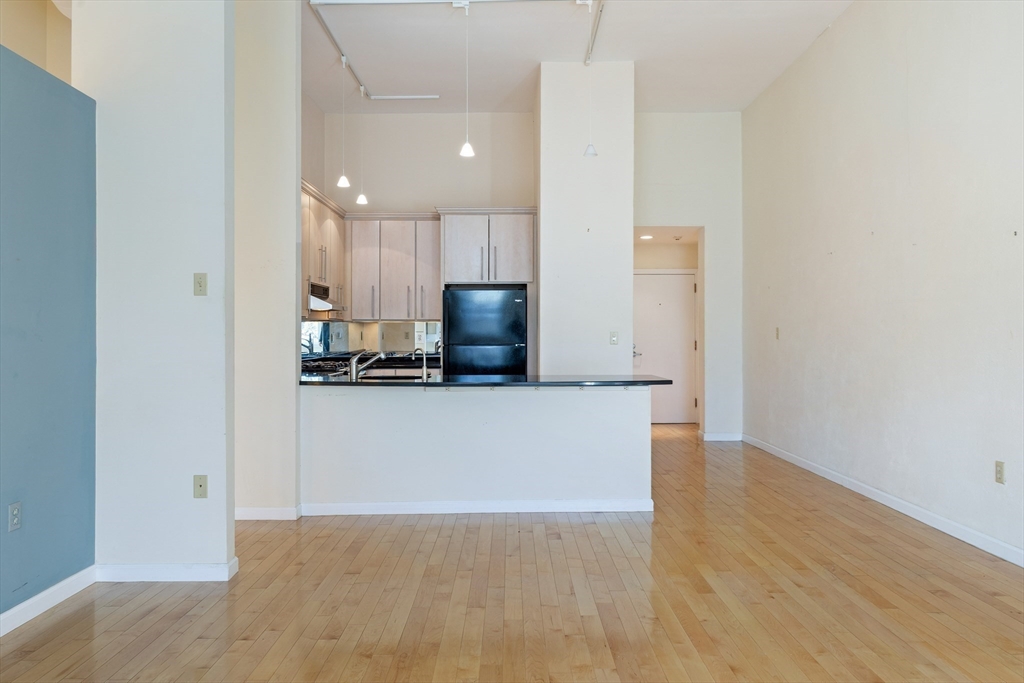 35 New South St # 307