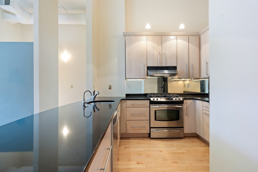 35 New South St # 307
