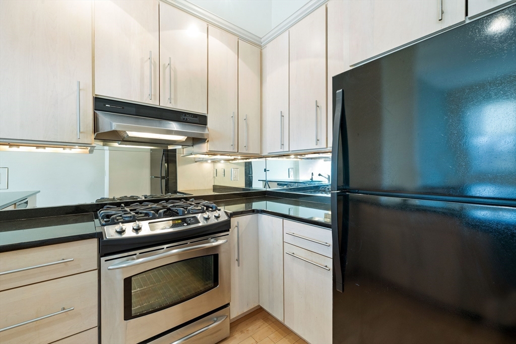 35 New South St # 307