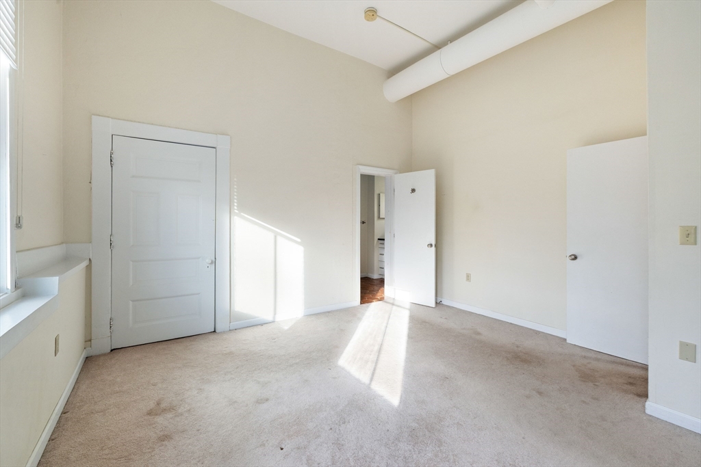 35 New South St # 307