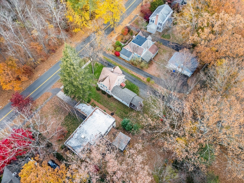 61 Woodlawn Ave
