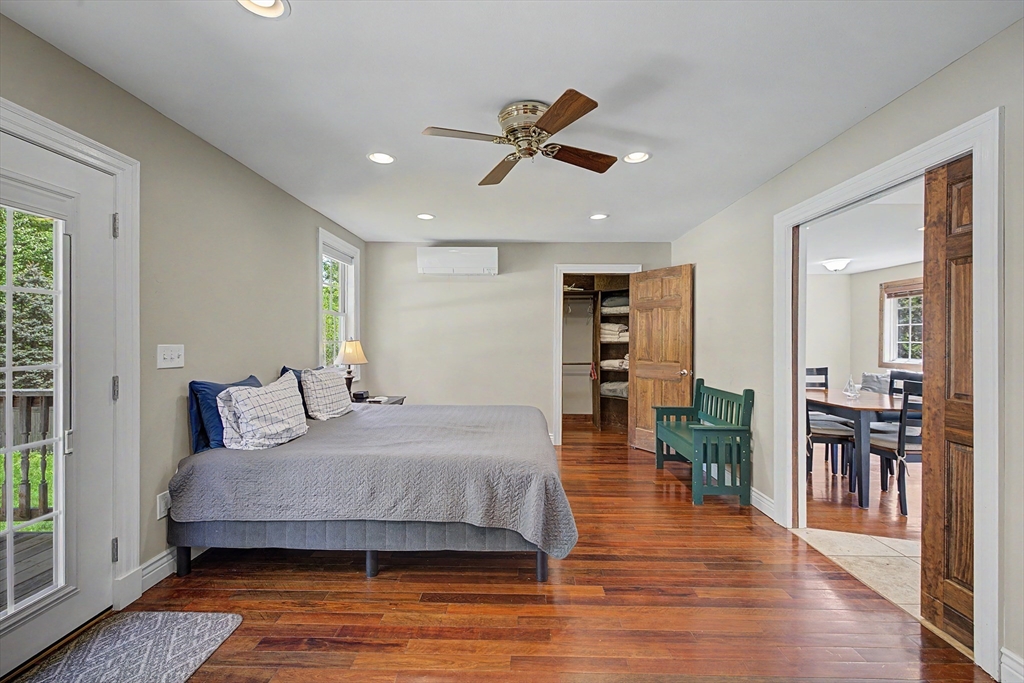 195 Westhampton Rd