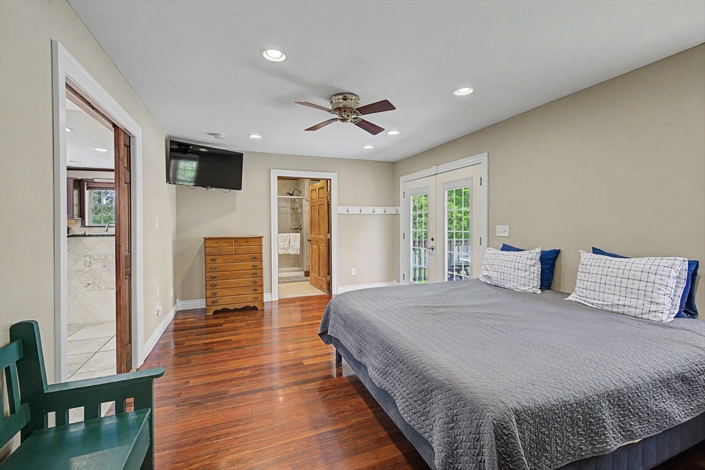 195 Westhampton Rd