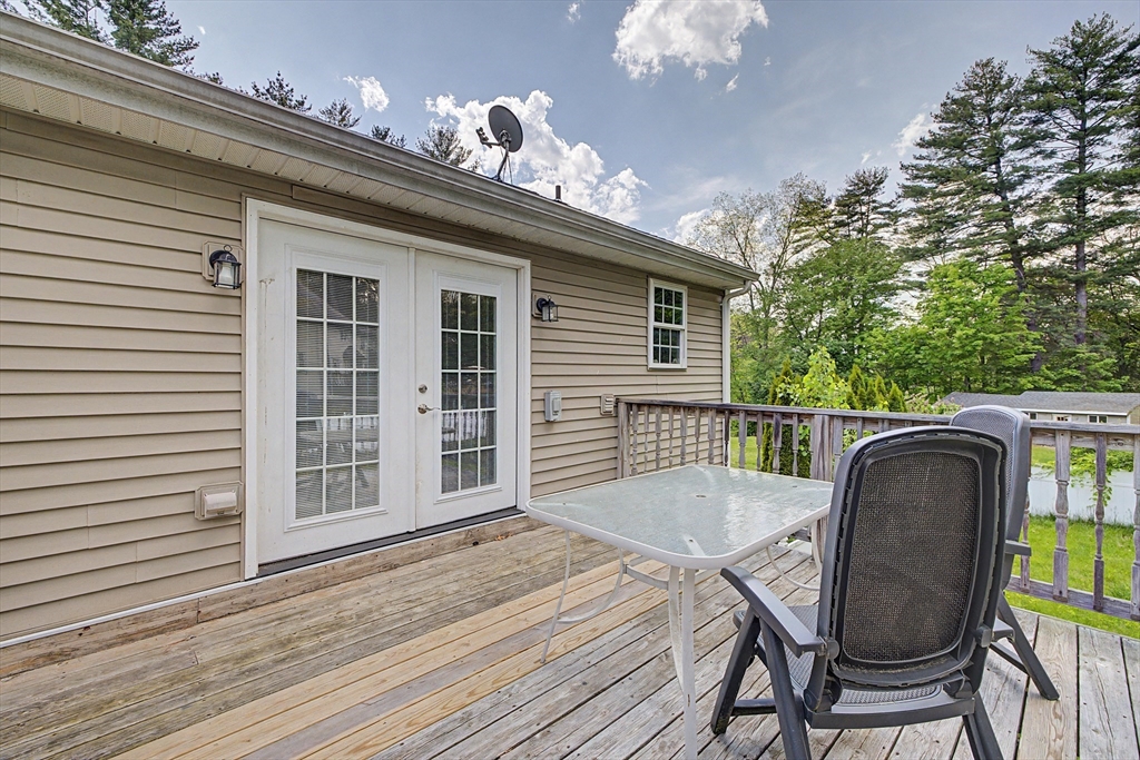195 Westhampton Rd