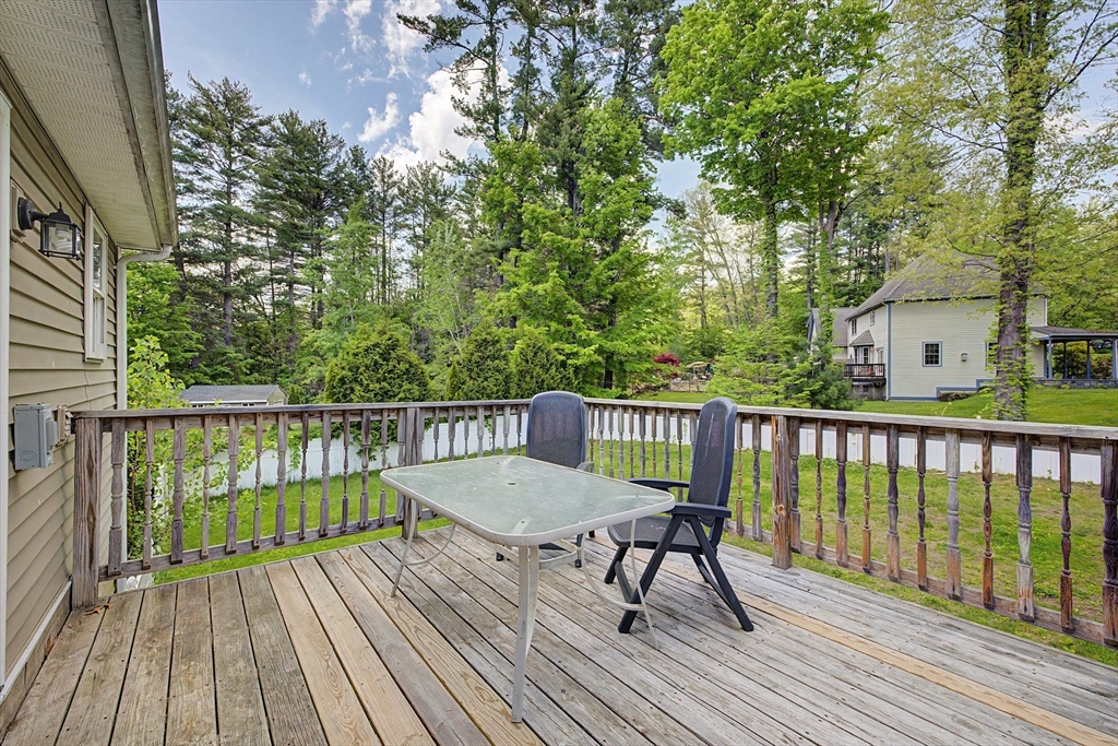 195 Westhampton Rd
