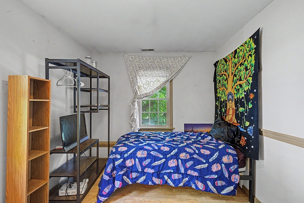 166 Summer St