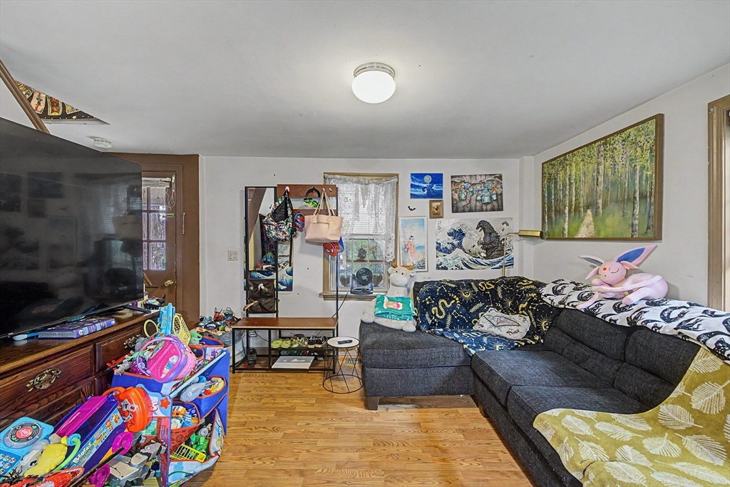 166 Summer St