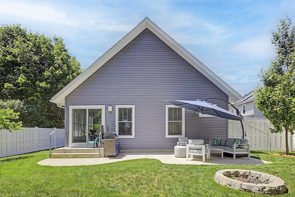 29 Woodbine Ave
