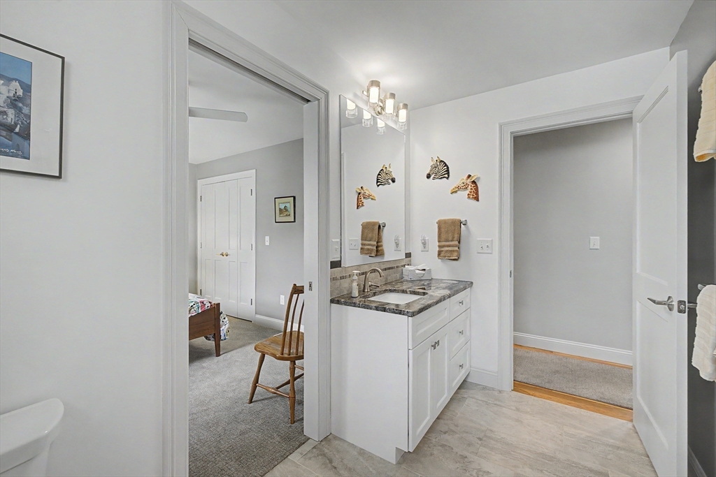 29 Woodbine Ave