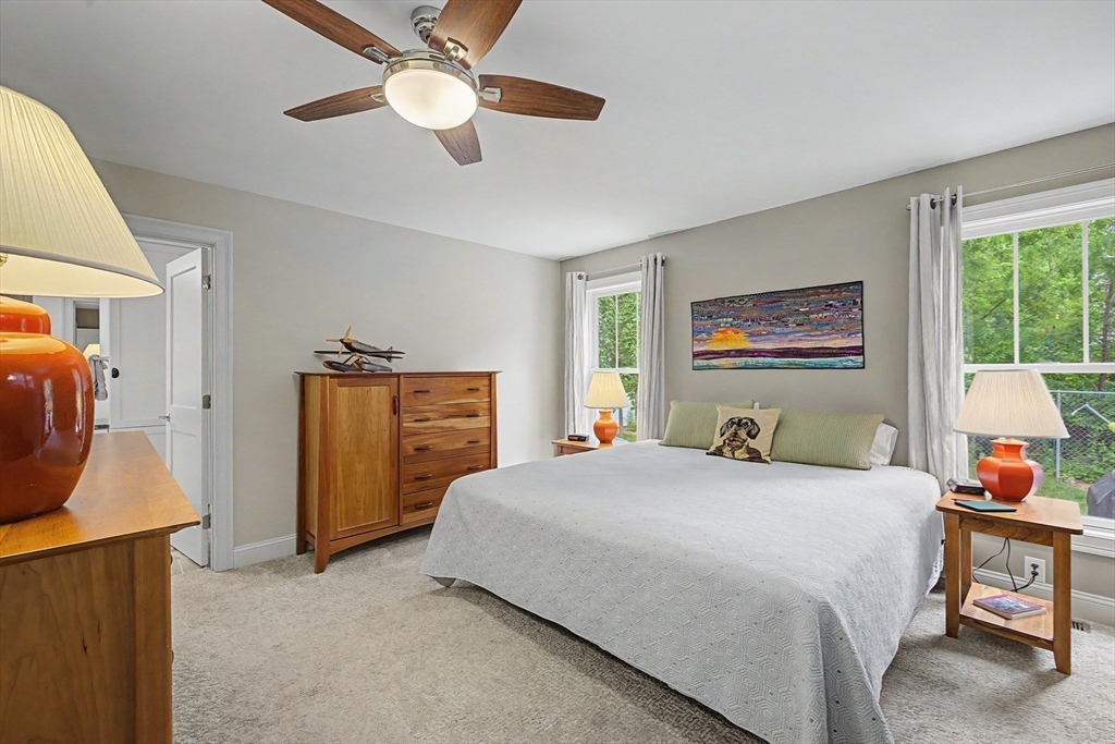 29 Woodbine Ave