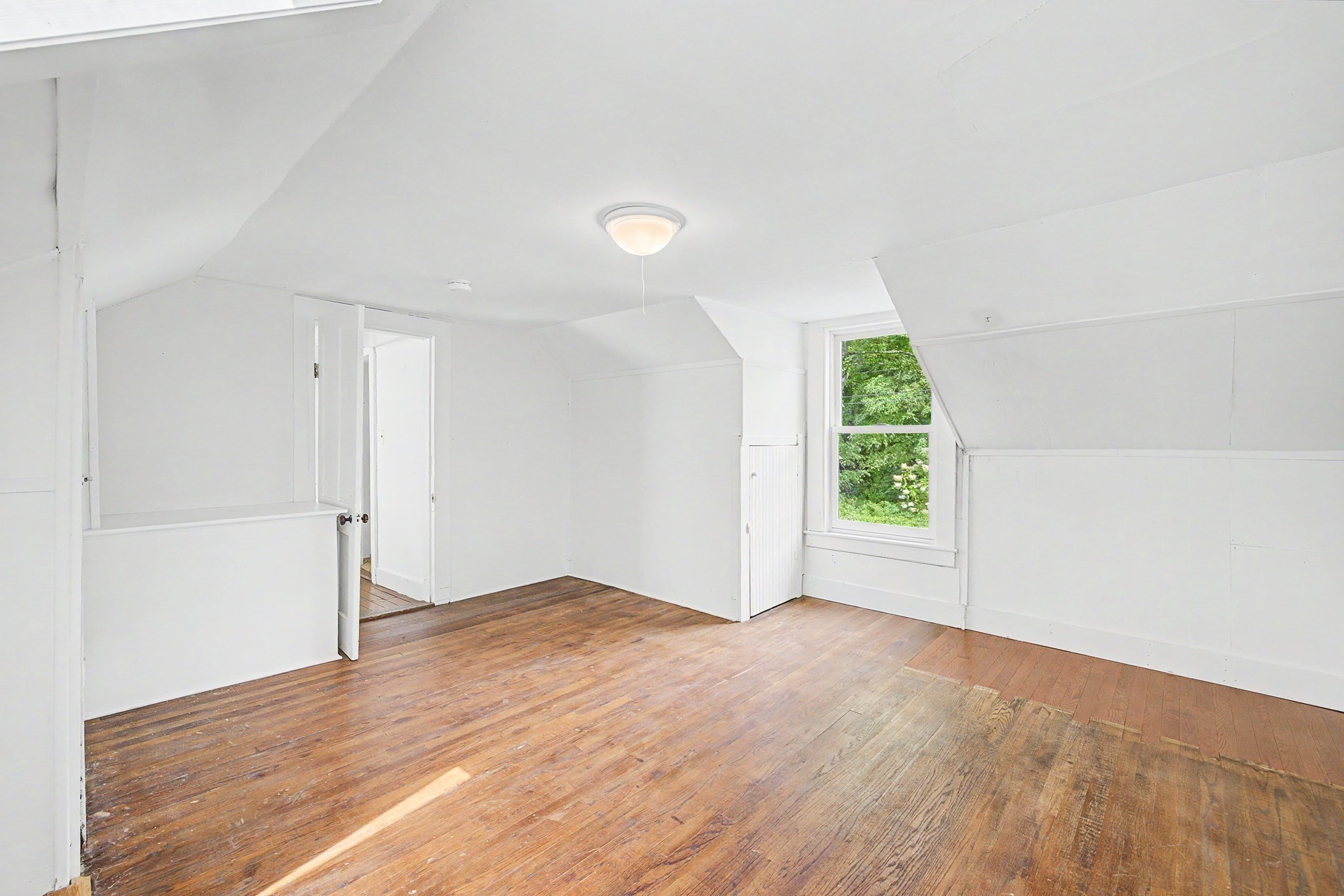 293 Meadow Rd