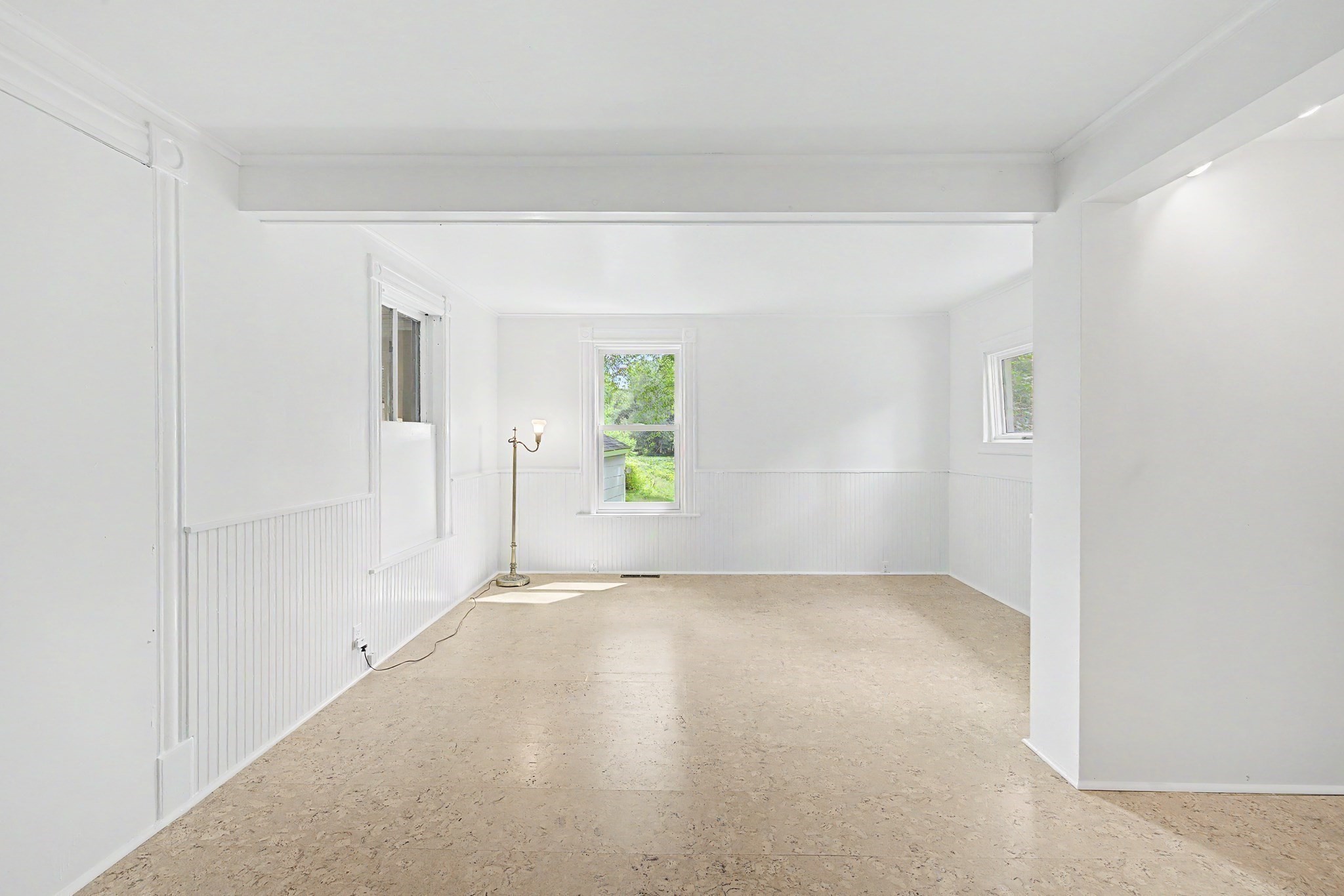293 Meadow Rd