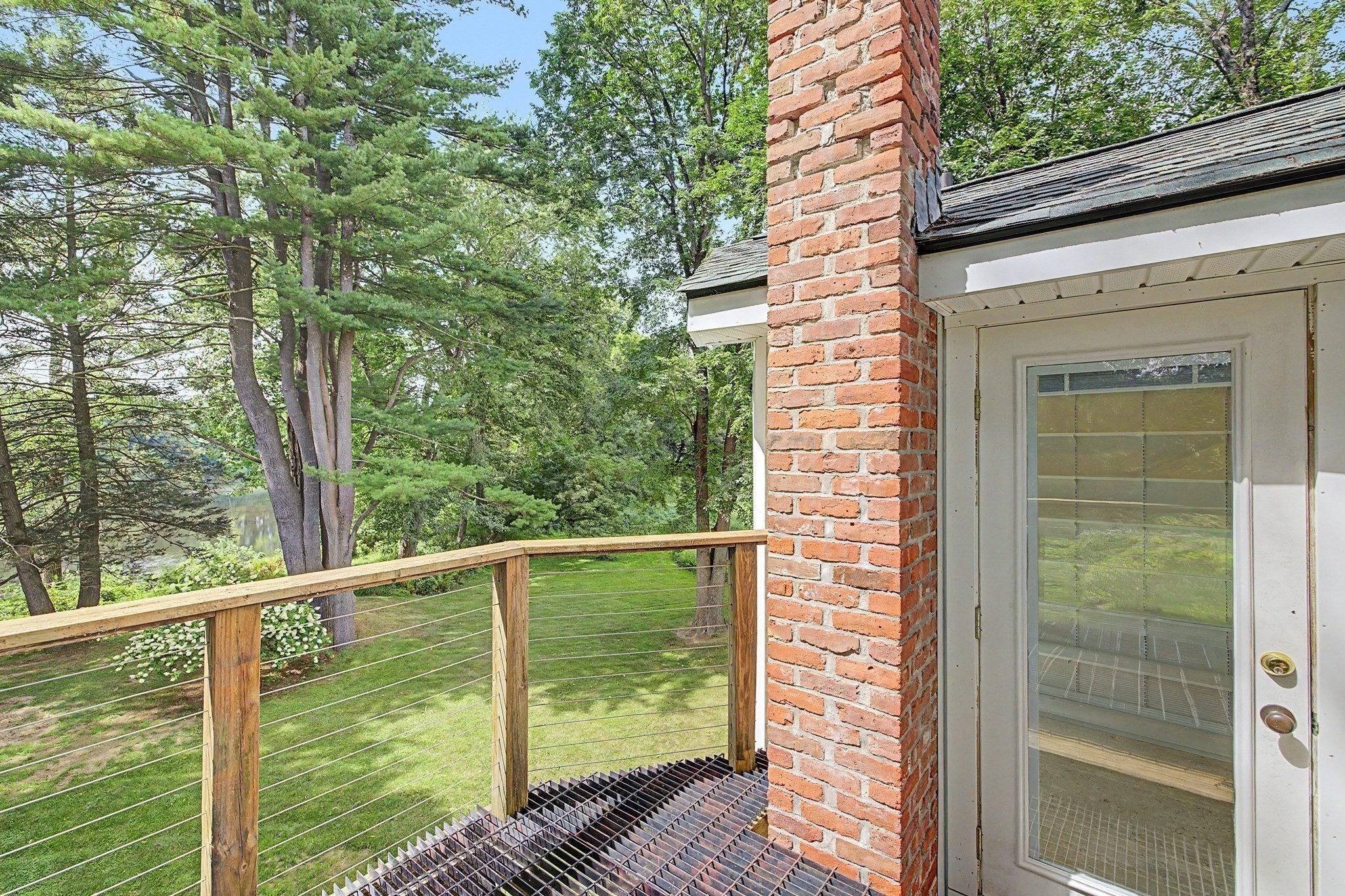 293 Meadow Rd