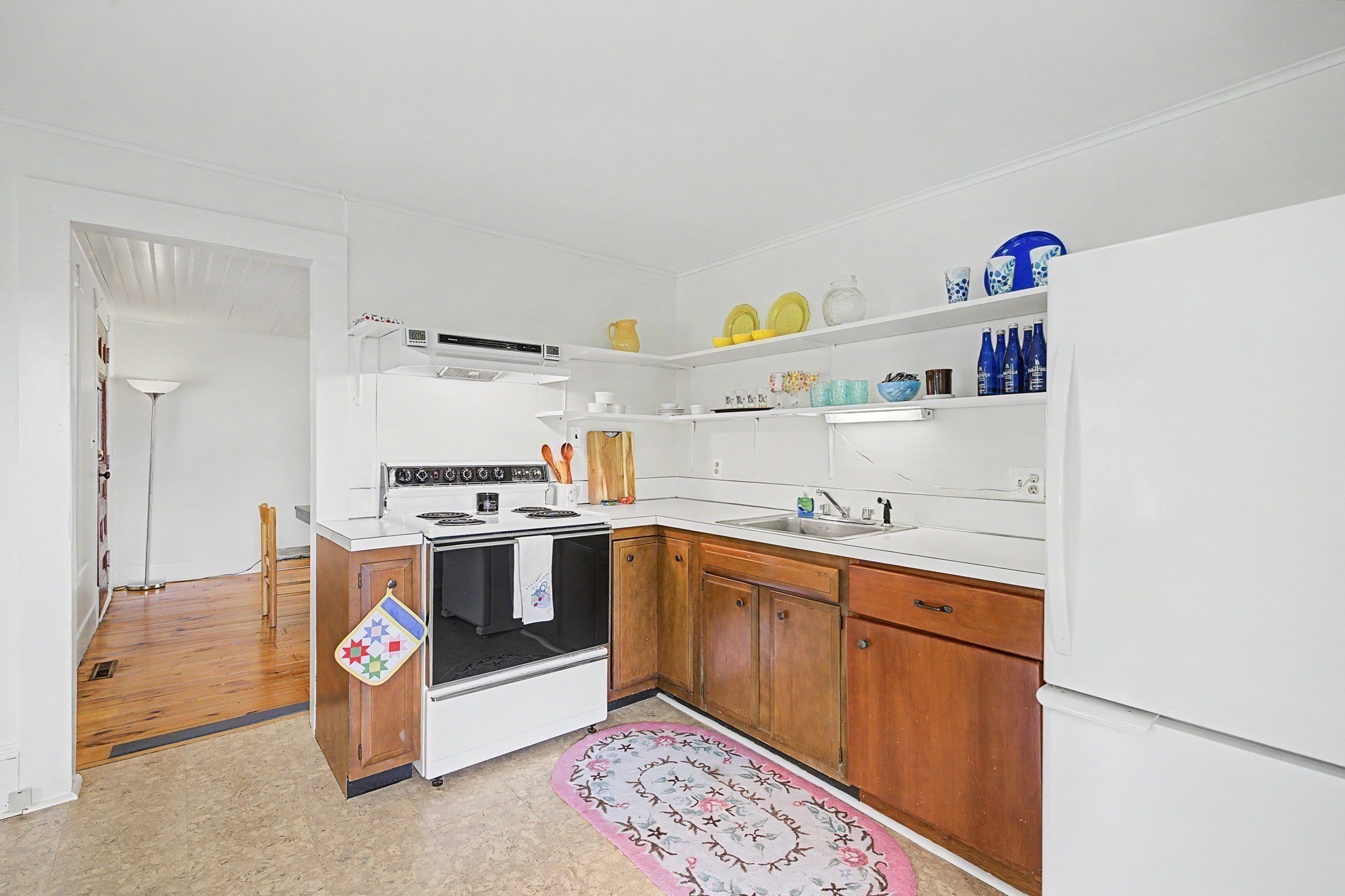 293 Meadow Rd
