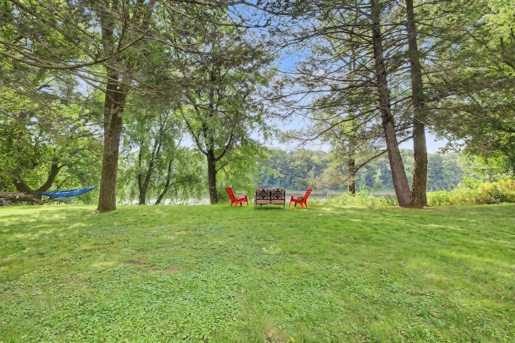 293 Meadow Rd