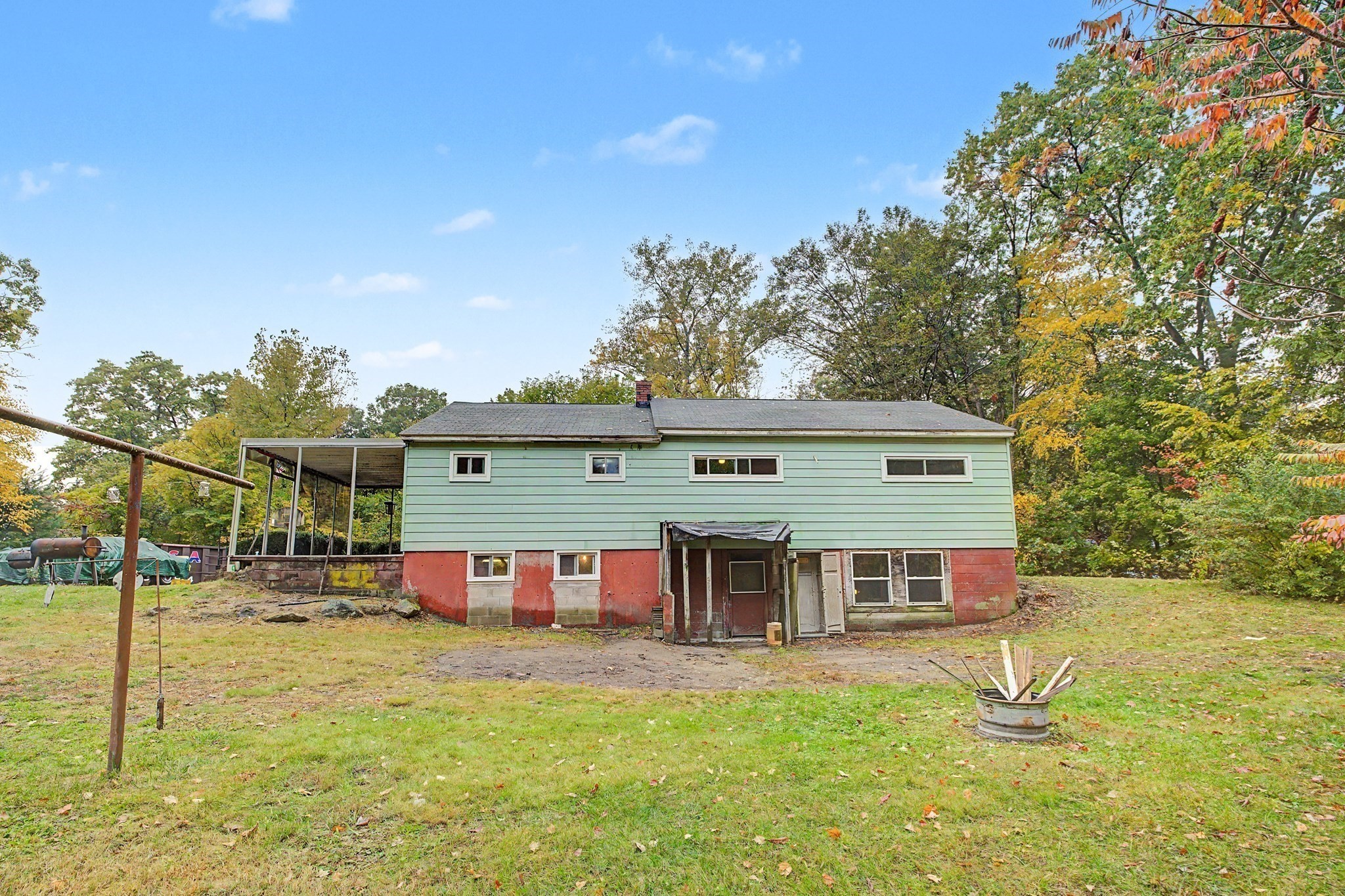 63 Loudville Rd