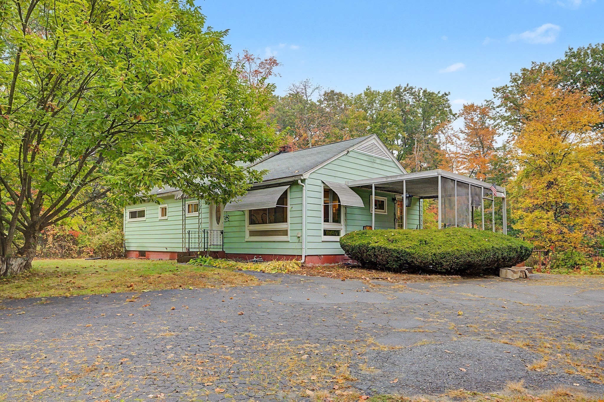 63 Loudville Rd