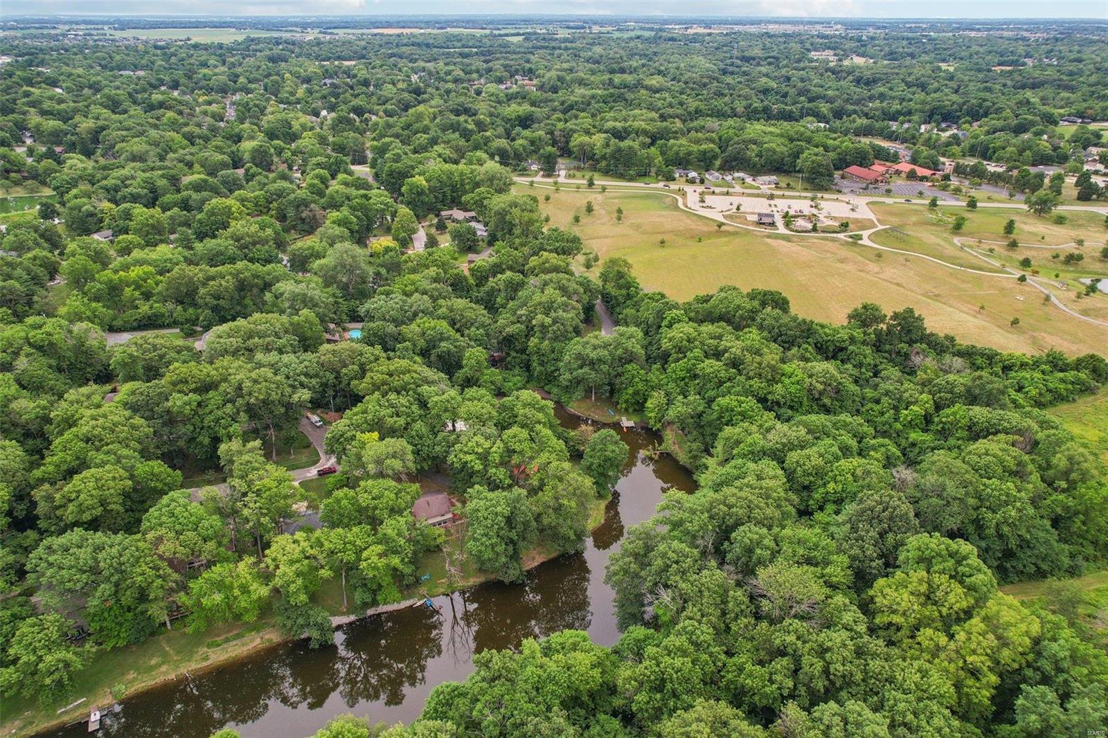 9 Oakdale Lake Circle