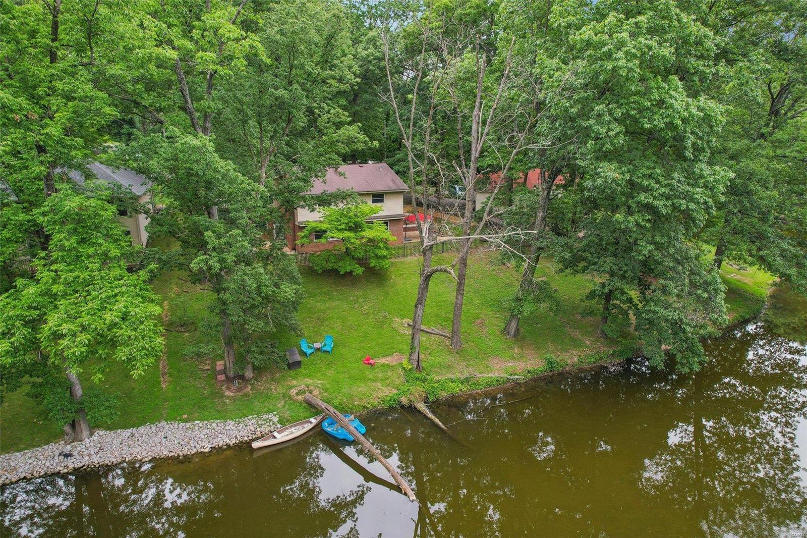 9 Oakdale Lake Circle