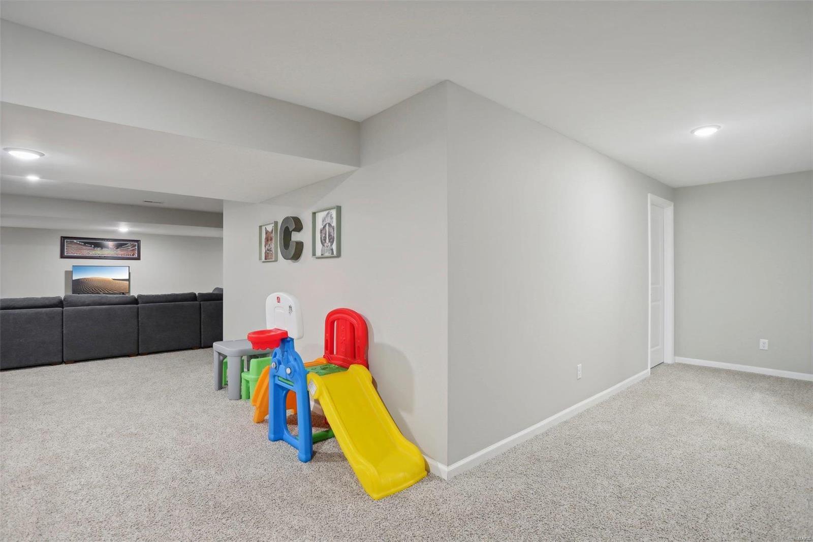 1474 Guilford Place