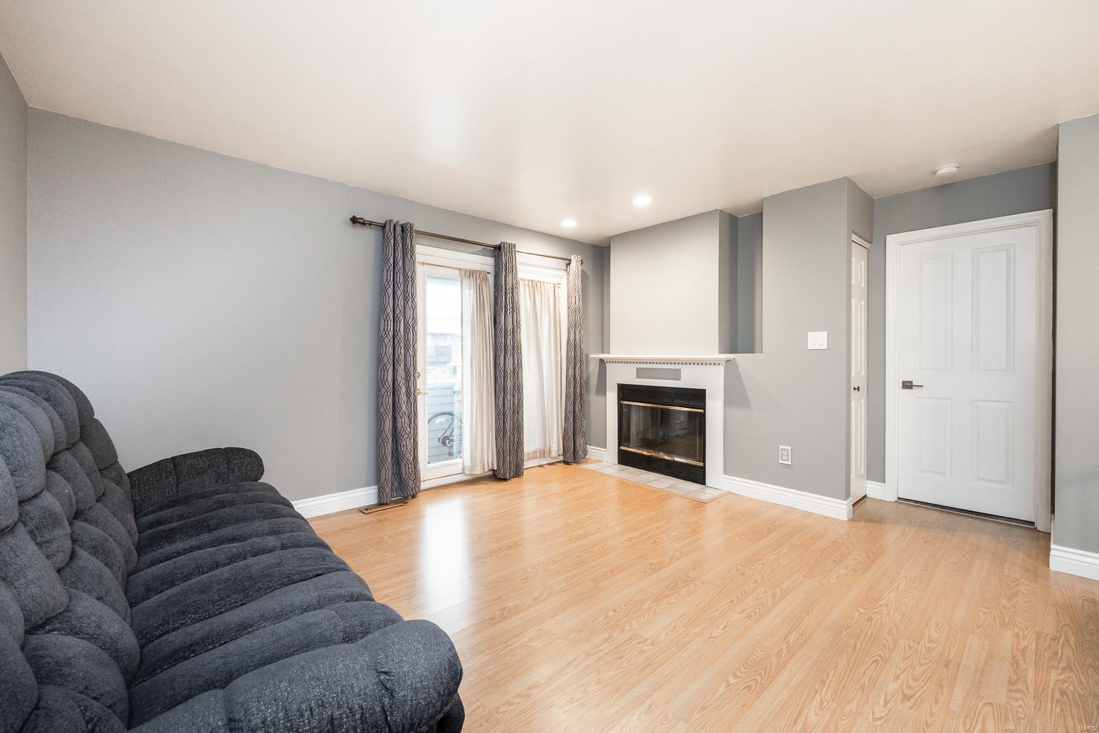 2574 Parkview Drive Unit: 2
