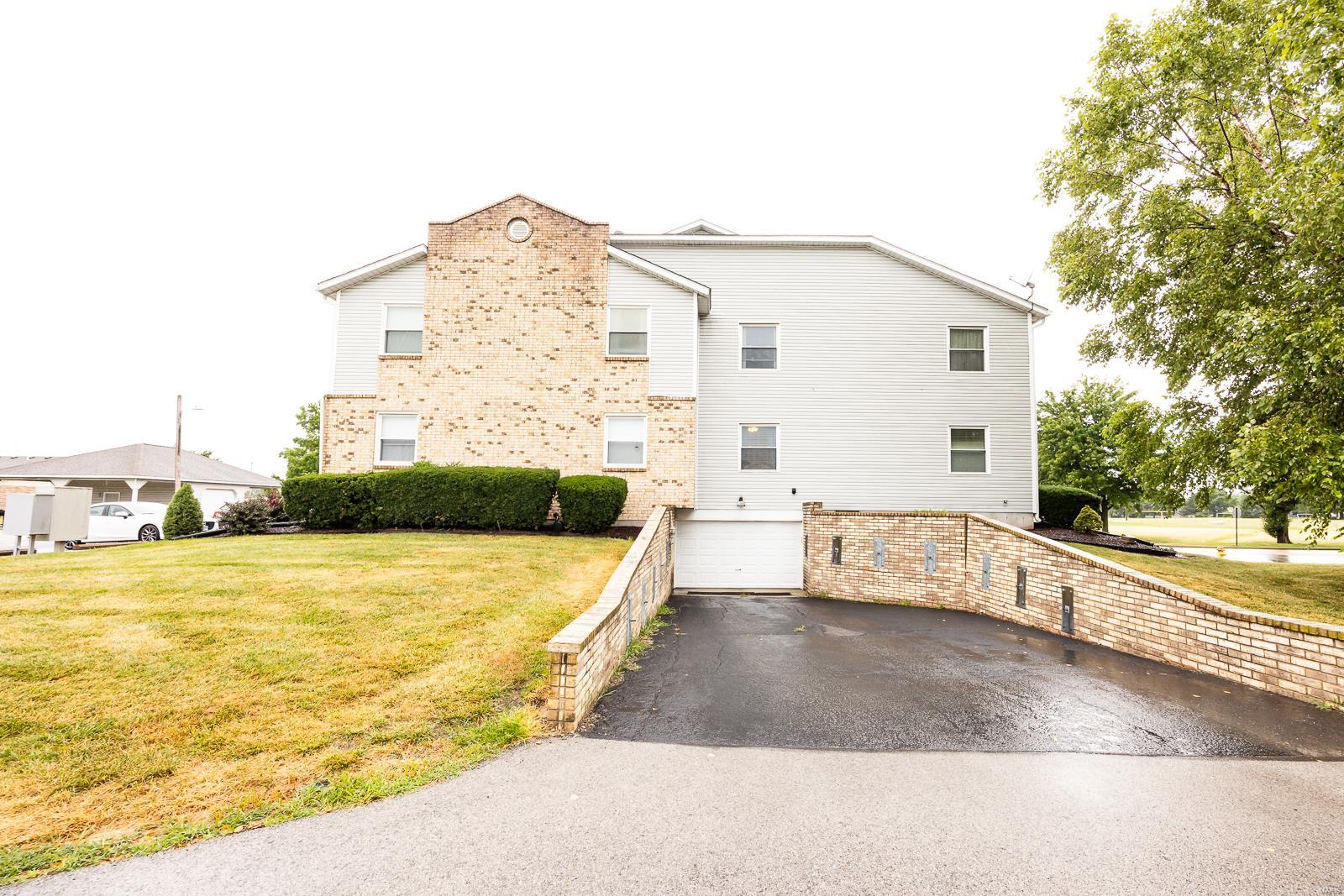 2574 Parkview Drive Unit: 2