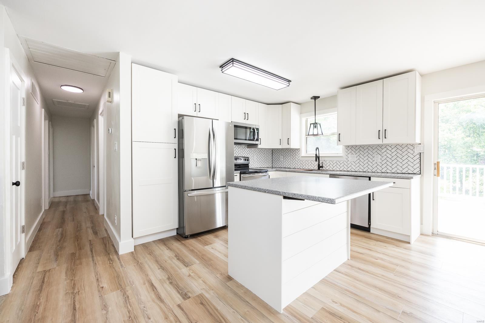 5176 Stephanie Drive