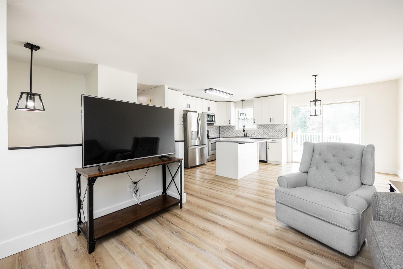5176 Stephanie Drive