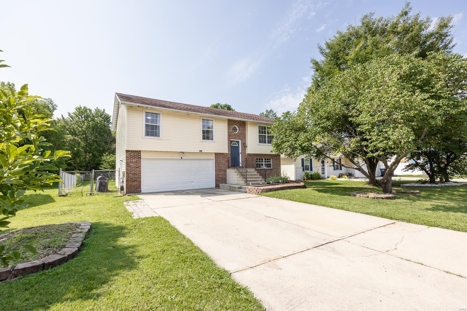 5176 Stephanie Drive