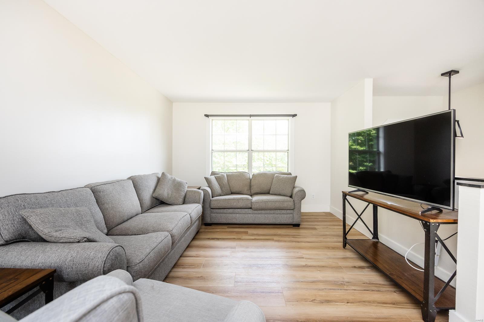 5176 Stephanie Drive
