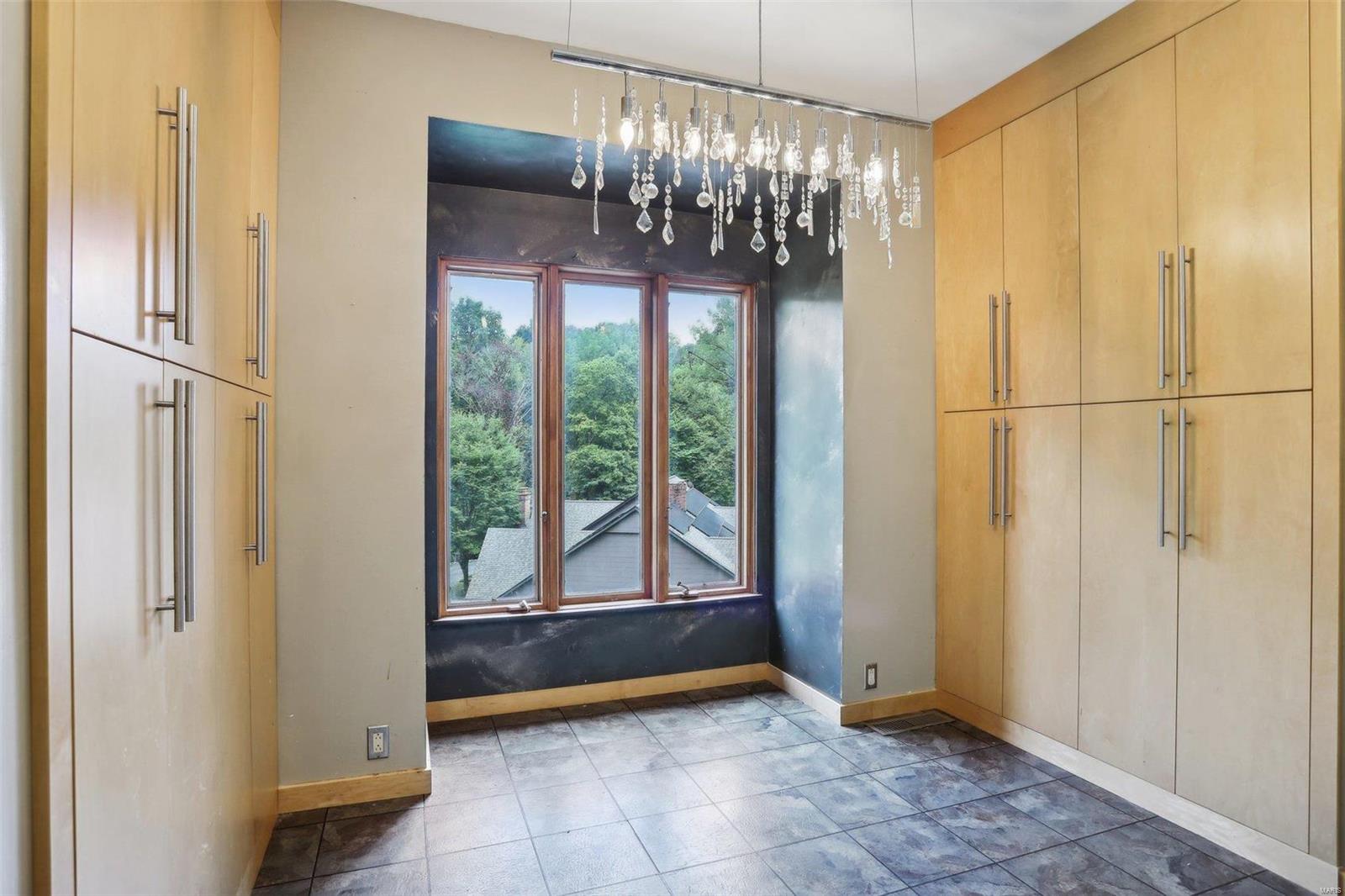 47 Powder Valley Drive