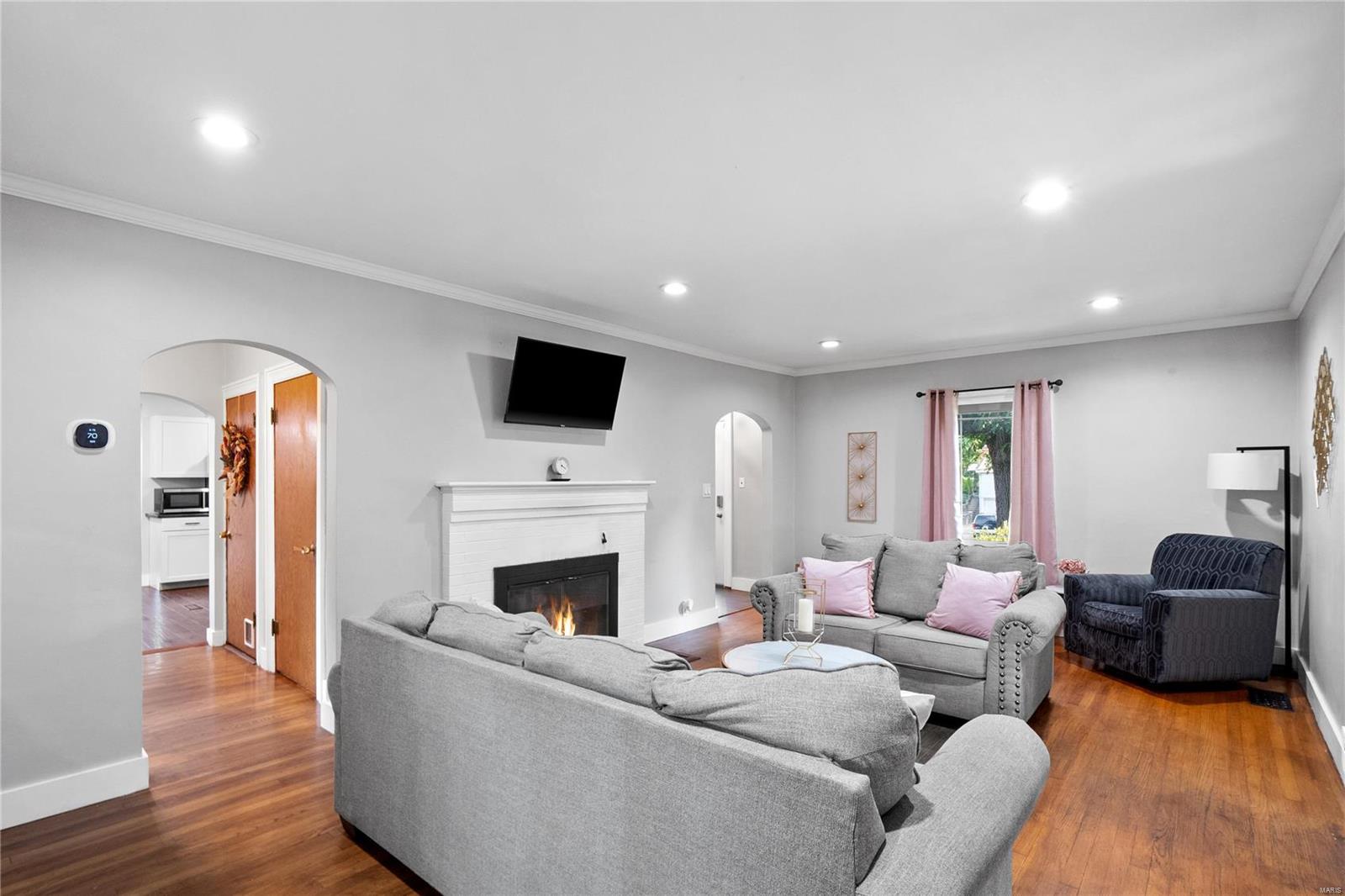 121 Rosewood Lane