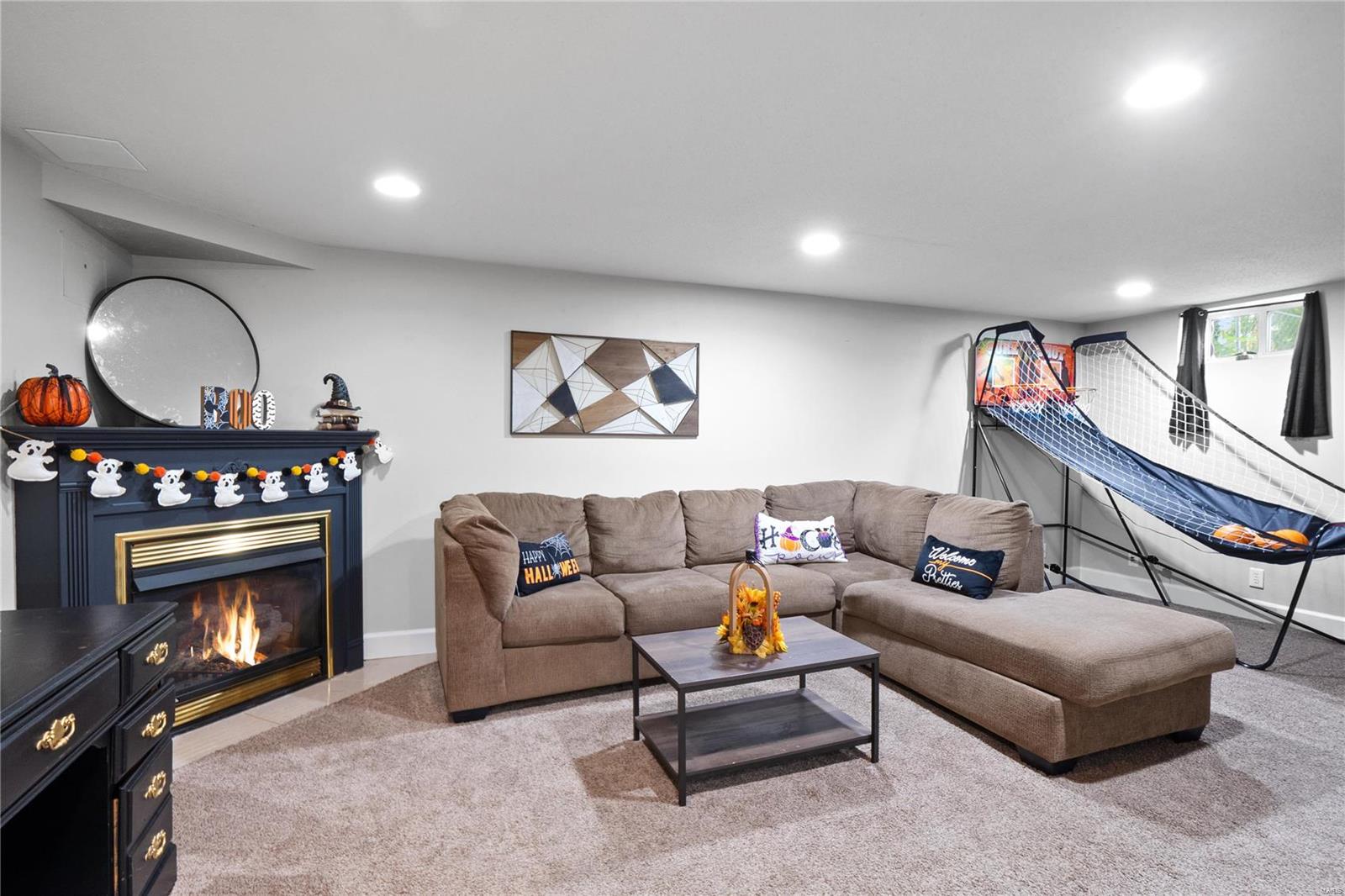 121 Rosewood Lane