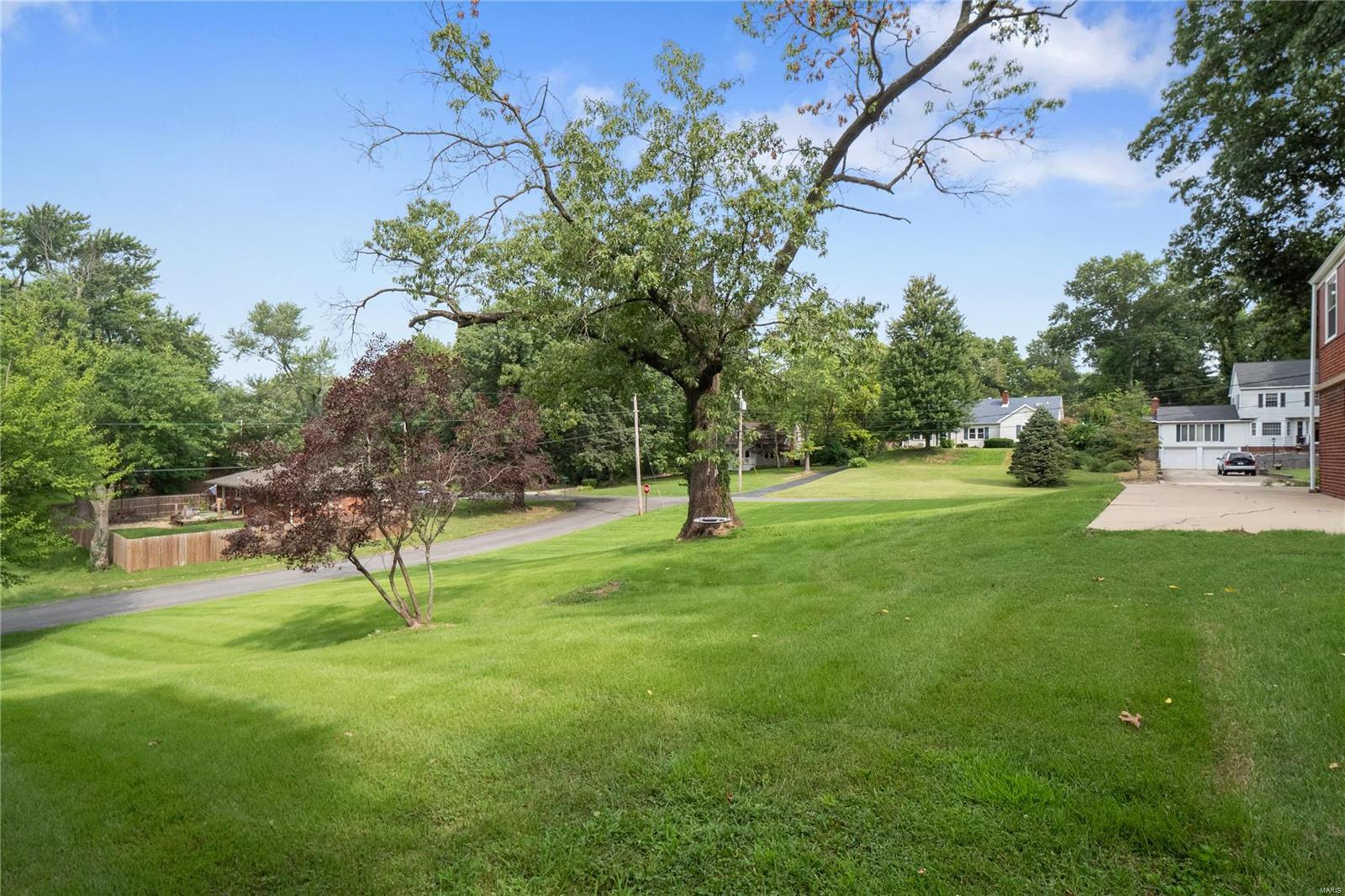 121 Rosewood Lane