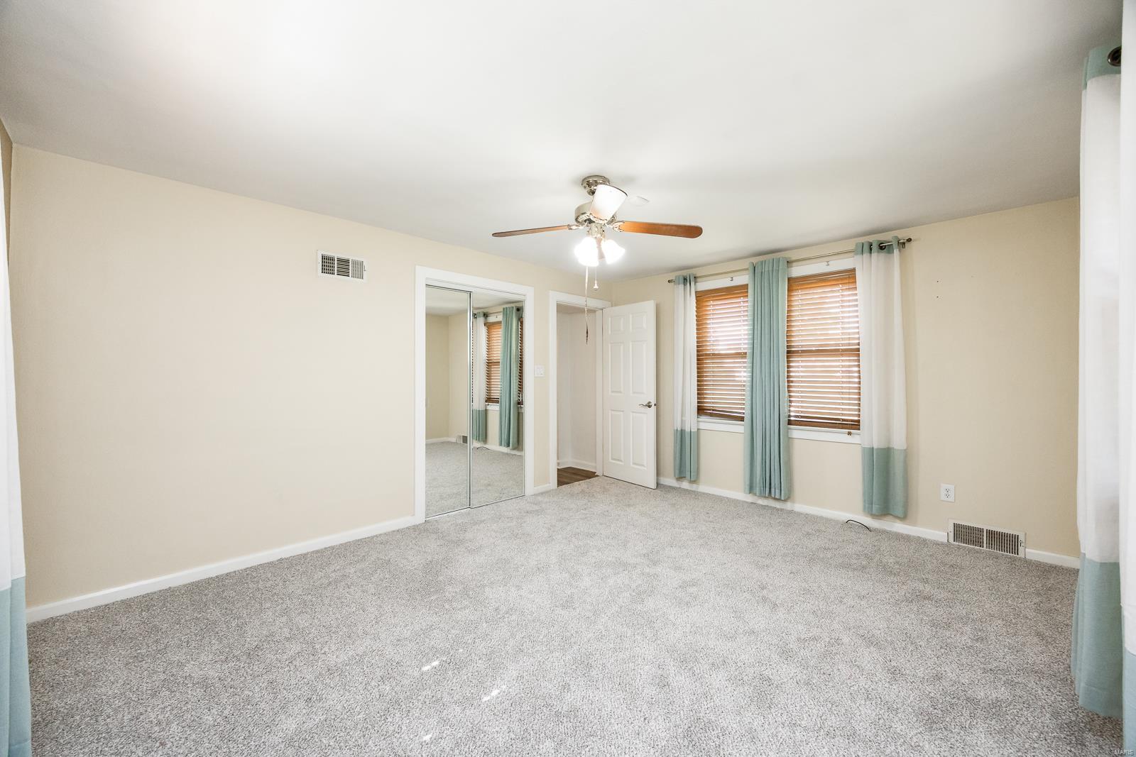 7 S Delaware Avenue