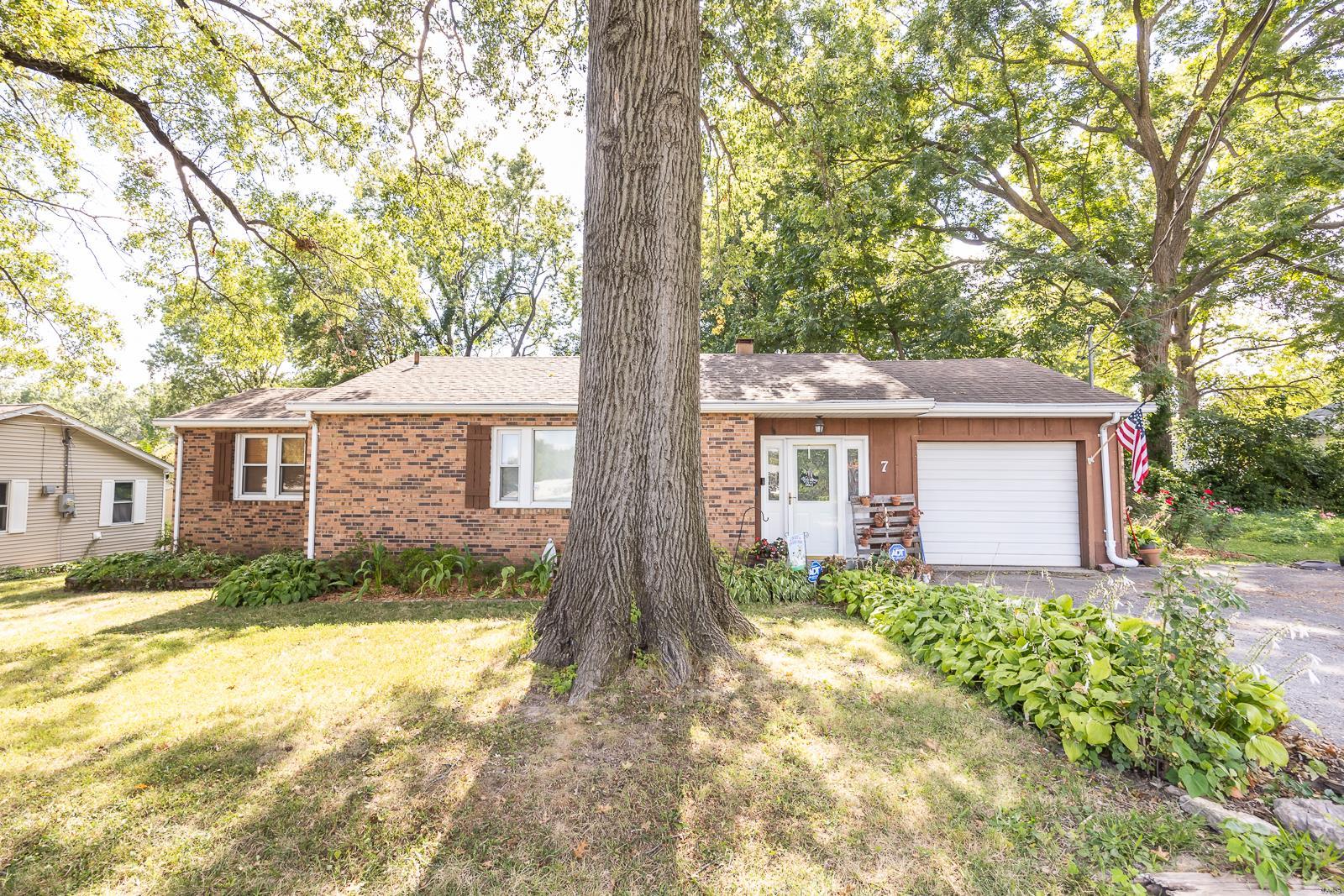 7 S Delaware Avenue