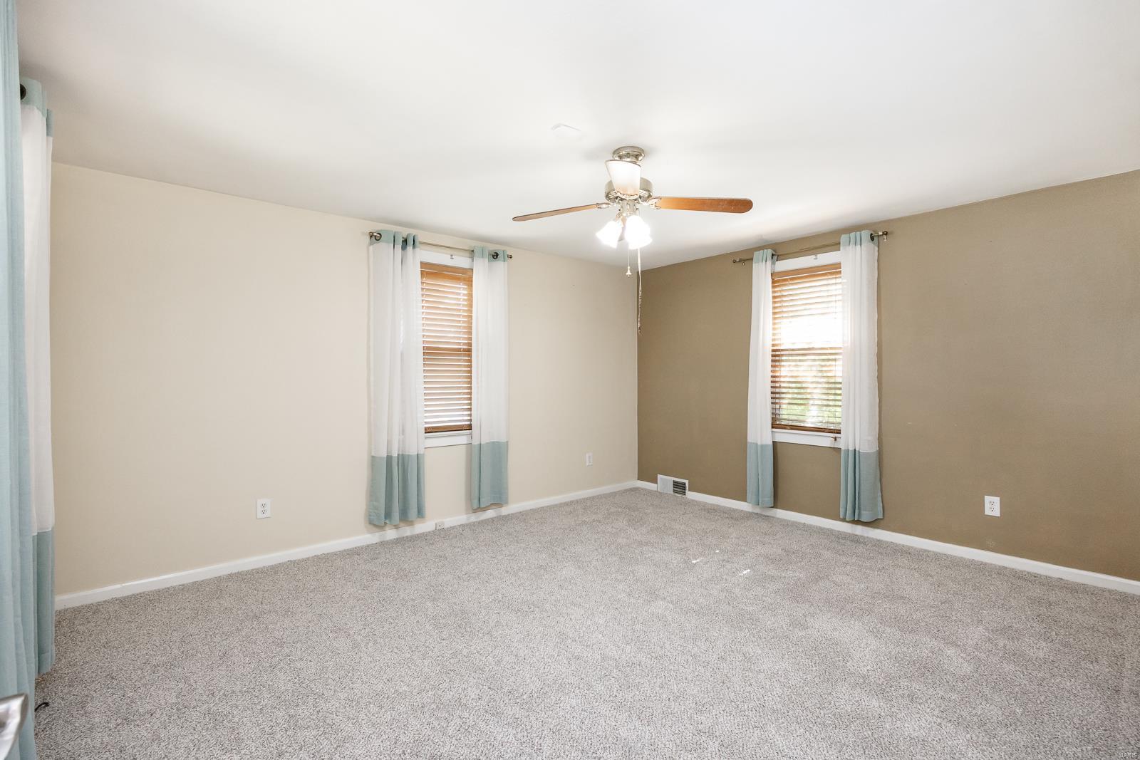 7 S Delaware Avenue